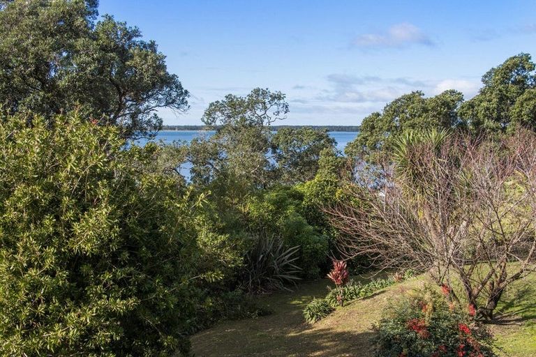 Photo of property in 22 Giles Way, Tanners Point, Katikati, 3177