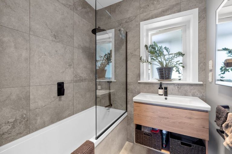 Photo of property in 18a Hay Street, Bromley, Christchurch, 8062