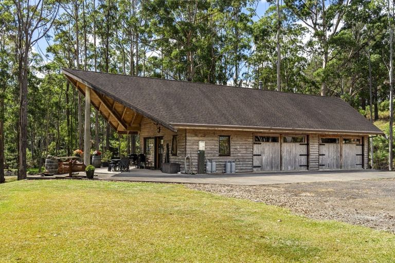 Photo of property in 42 Oyster Point Road, Kaukapakapa, Warkworth, 0984