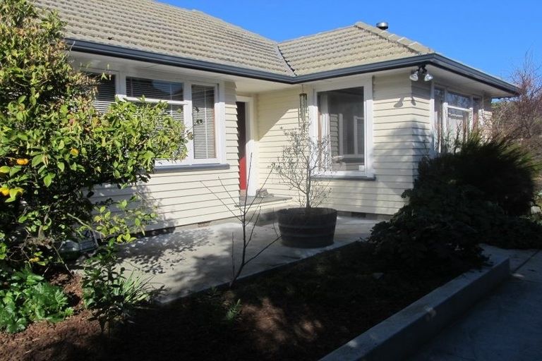 Photo of property in 165 Condell Avenue, Papanui, Christchurch, 8053