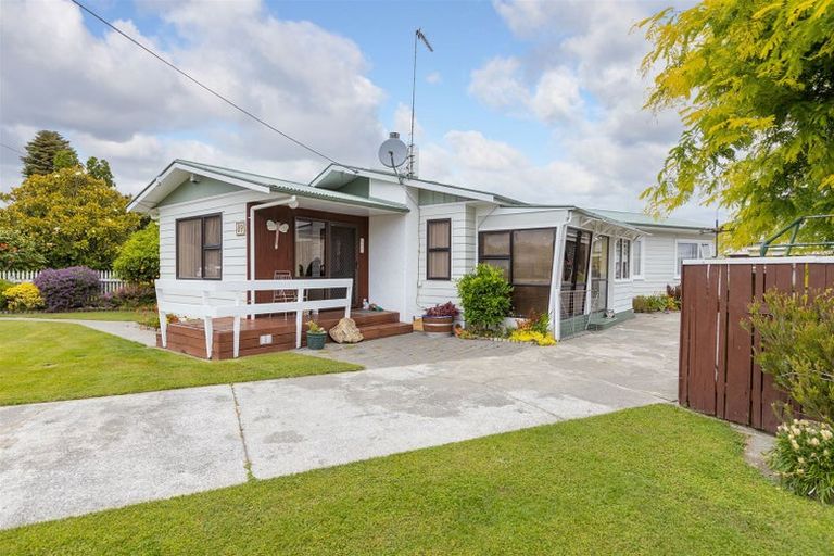 Photo of property in 89 Kent Street, Carterton, 5713