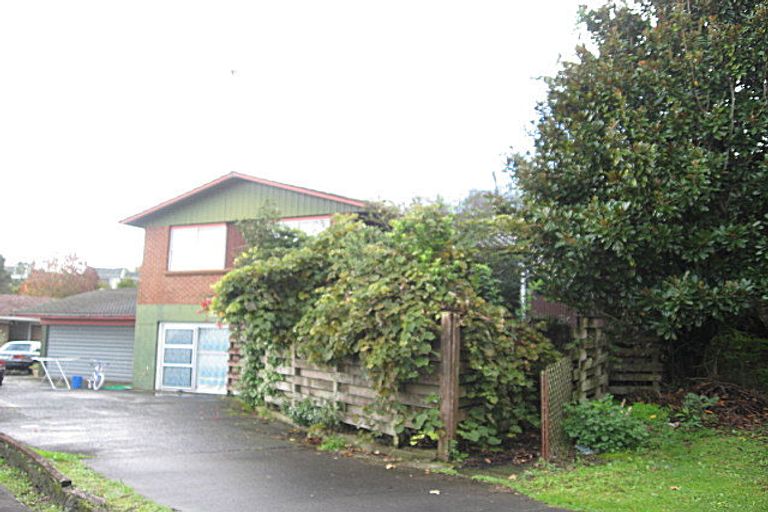 Photo of property in 13 Haseler Crescent, Howick, Auckland, 2014