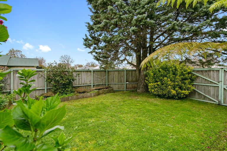 Photo of property in 23 Moore Street, Leamington, Cambridge, 3432