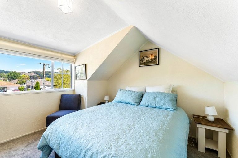 Photo of property in 9 Oak Street, Ebdentown, Upper Hutt, 5018