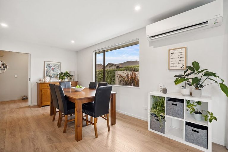 Photo of property in 27 De Bettencor Place, Mount Pisa, Cromwell, 9383