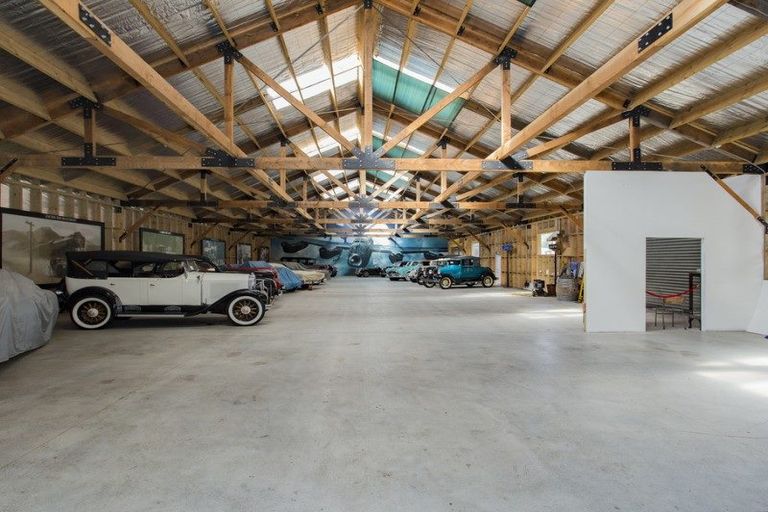 Photo of property in 16 Amberley Beach Road, Amberley, 7410