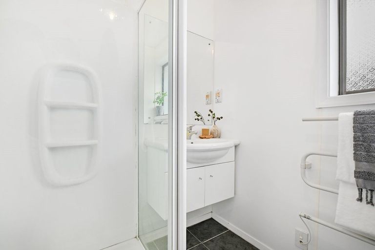 Photo of property in 25 Flay Crescent, Burnside, Christchurch, 8053