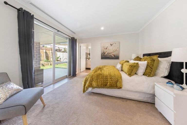 Photo of property in 24 Hillpark Drive, Pokeno, 2402