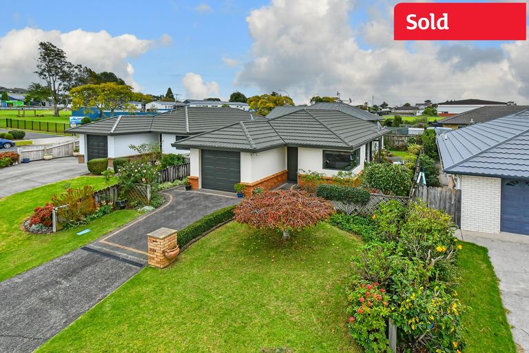 Photo of property in 2a Dan Bryant Place, Pukekohe, 2120