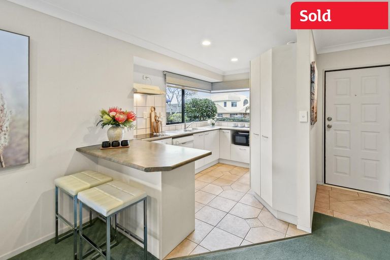 Photo of property in 2a Dan Bryant Place, Pukekohe, 2120