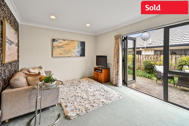 Photo of property in 2a Dan Bryant Place, Pukekohe, 2120