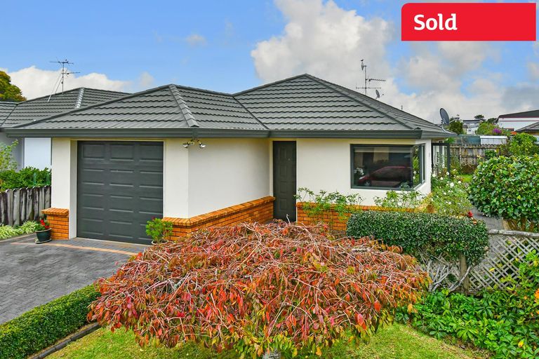 Photo of property in 2a Dan Bryant Place, Pukekohe, 2120