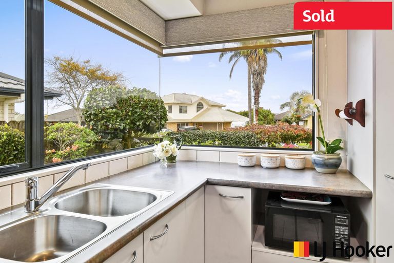 Photo of property in 2a Dan Bryant Place, Pukekohe, 2120