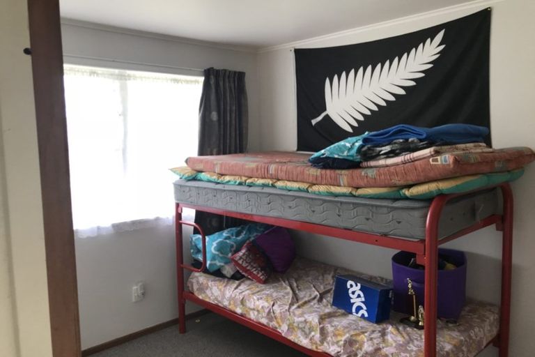 Photo of property in 19 Tairere Crescent, Rosehill, Papakura, 2113