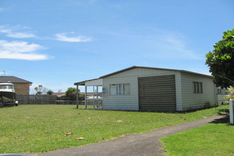 Photo of property in 7 Millen Place, Clarks Beach, 2122