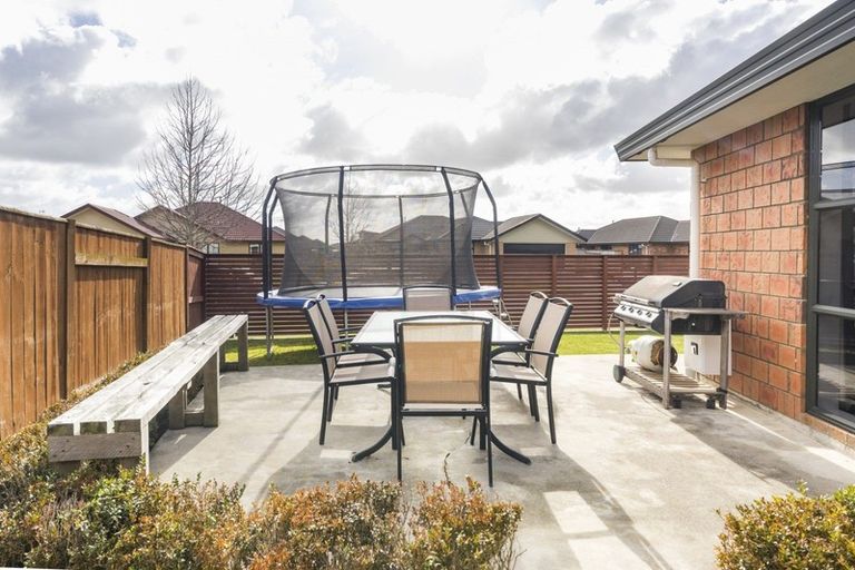 Photo of property in 60 Branigan Parade, Kelvin Grove, Palmerston North, 4414