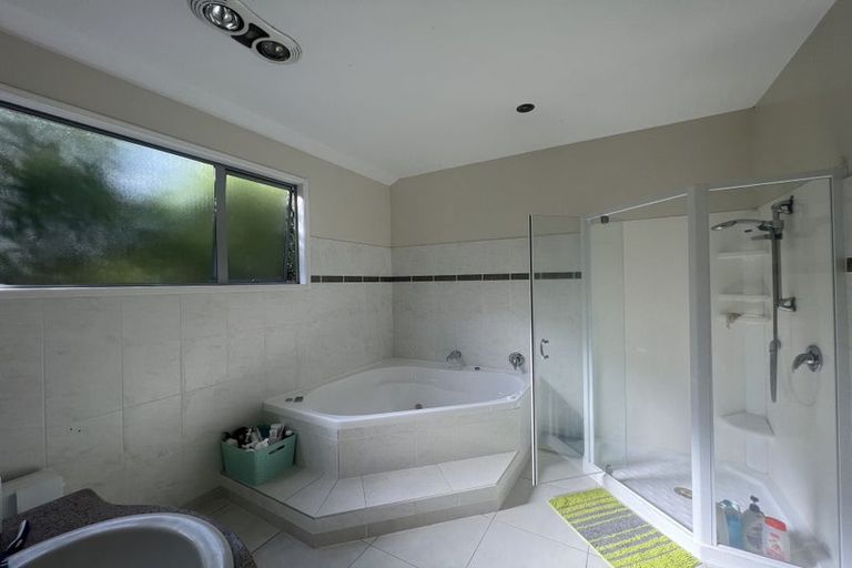 Photo of property in 19 East Coast Road, Milford, Auckland, 0620