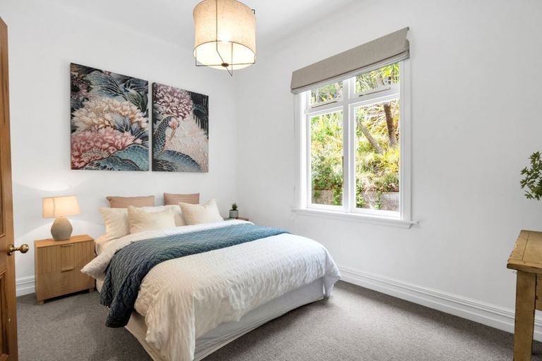 Photo of property in 40 Reserve Terrace, Lyttelton, 8082