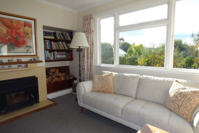 Photo of property in 8a Wharfe Street, South Hill, Oamaru, 9400