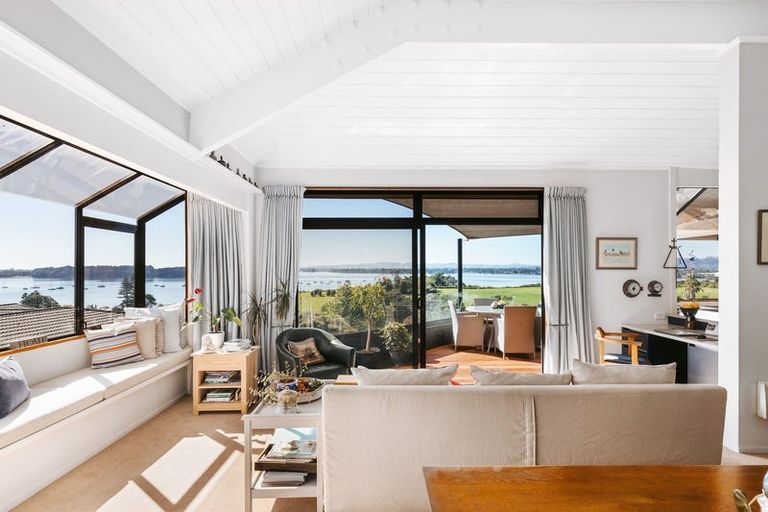 Photo of property in 17 Farnell Court, Omokoroa, 3114