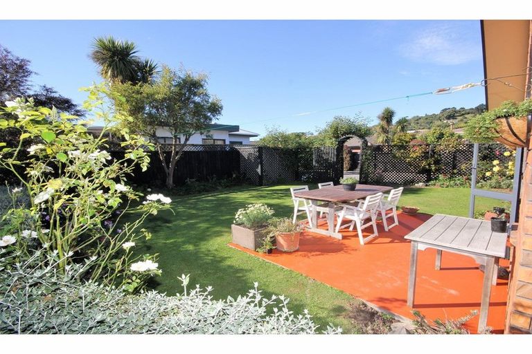 Photo of property in 244a Centaurus Road, Saint Martins, Christchurch, 8022