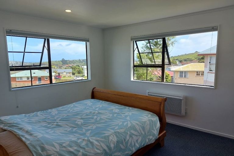 Photo of property in 11 Marne Grove, Waitangirua, Porirua, 5024