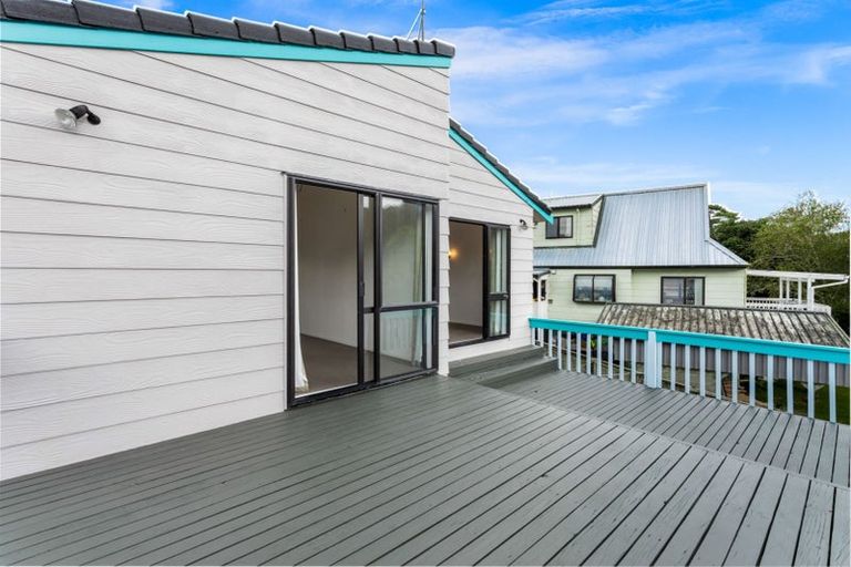 Photo of property in 44 Hale Crescent, Bayview, Auckland, 0629