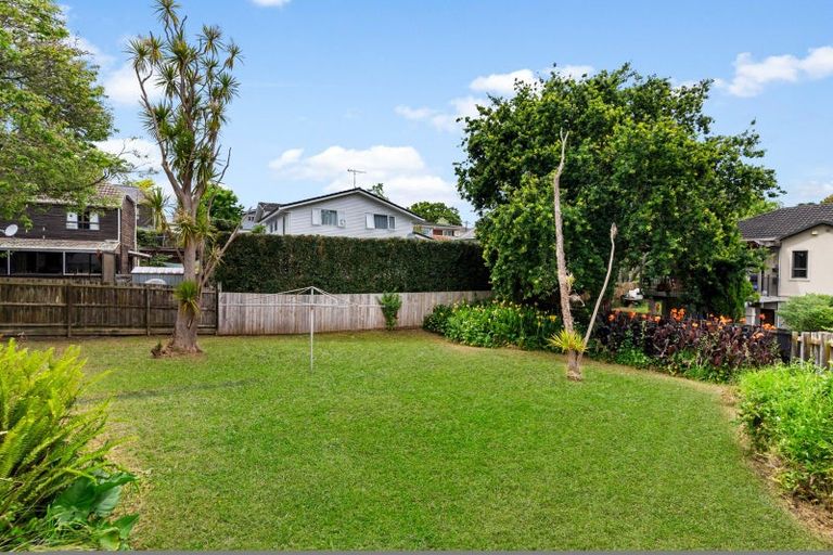 Photo of property in 5 Fifeshire Street, Belmont, Auckland, 0622