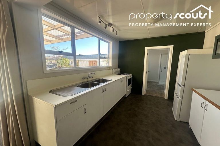 Photo of property in 52 Bathgate Street, South Dunedin, Dunedin, 9012