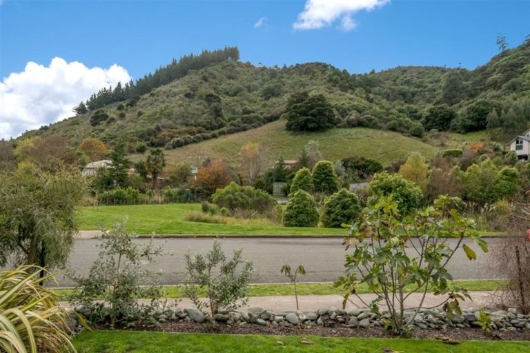 Photo of property in 4 Saddleback Road, Todds Valley, Nelson, 7071