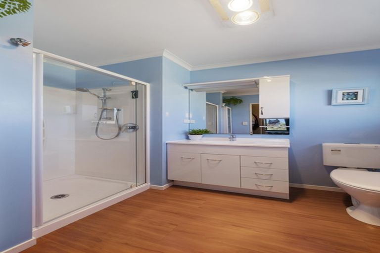 Photo of property in 66 Dean Road, Pokeno, 2471