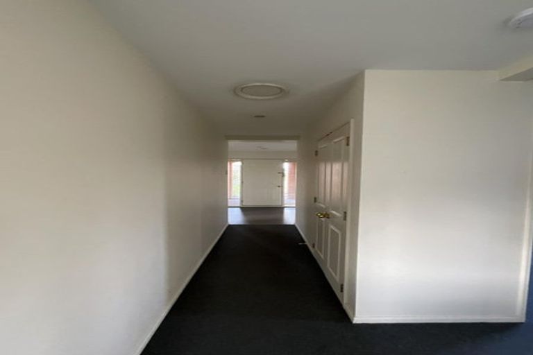 Photo of property in 6 Blue Gum Place, New Brighton, Christchurch, 8083