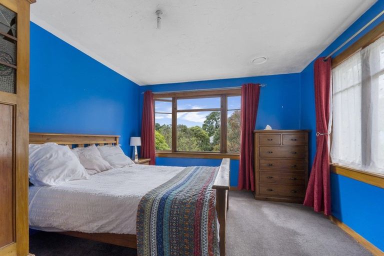 Photo of property in 92 Milton Terrace, Picton, 7220