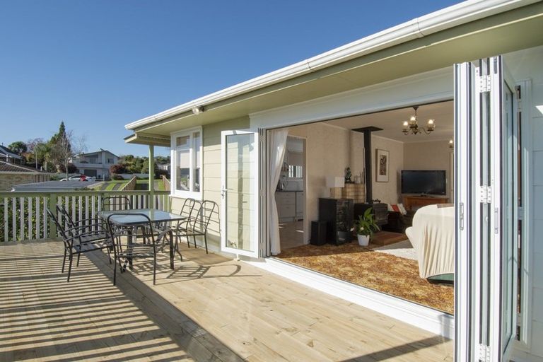 Photo of property in 14 Rangataua Street, Welcome Bay, Tauranga, 3112