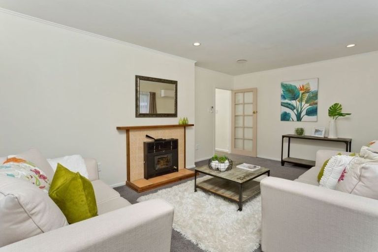 Photo of property in 238 Henderson Valley Road, Henderson, Auckland, 0612