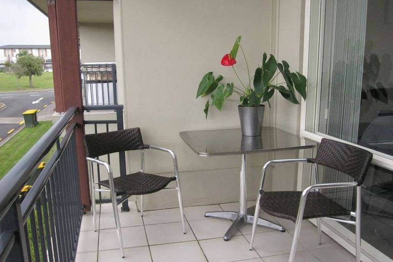 Photo of property in 3/34 Opito Way, East Tamaki, Auckland, 2013