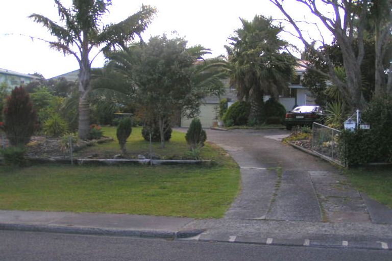 Photo of property in 9 Raines Avenue, Forrest Hill, Auckland, 0620