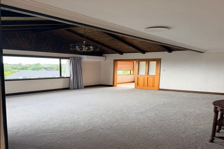 Photo of property in 4 Toi Toi Place, Northcote, Auckland, 0627