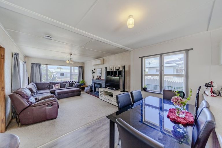 Photo of property in 69 Coverdale Street, Onekawa, Napier, 4110