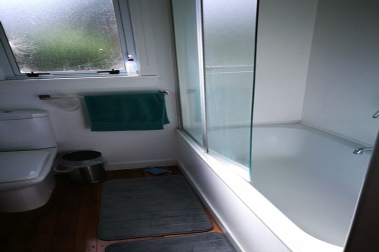 Photo of property in 1/240 Bridge Street, The Wood, Nelson, 7010