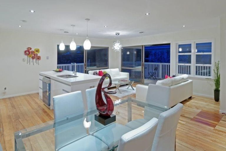 Photo of property in 5 Twin Parks Rise, Papakura, 2110