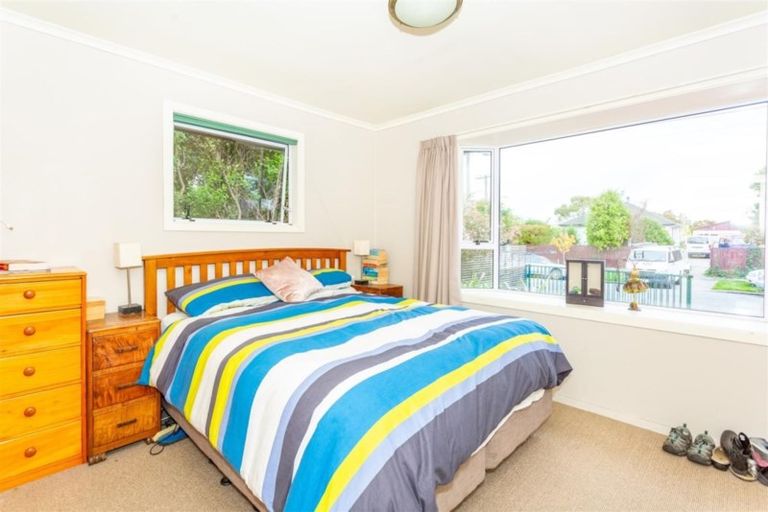 Photo of property in 60 Bevington Street, Avonhead, Christchurch, 8042