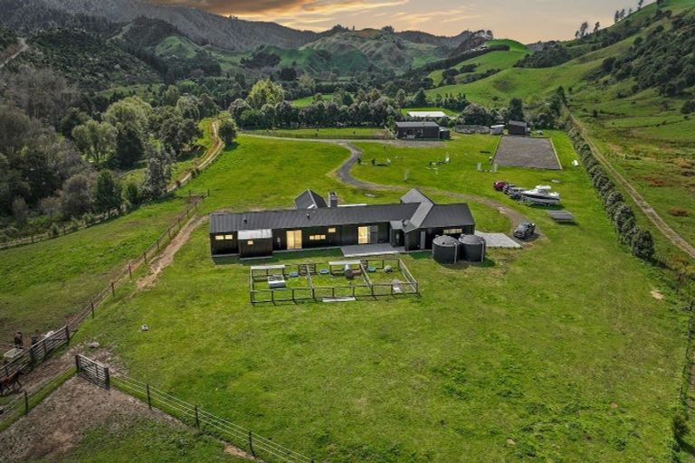 Photo of property in 387 Wentworth Valley Road, Whangamata, 3691