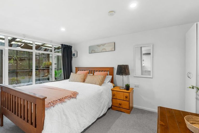 Photo of property in 21 Greendale Avenue, Avonhead, Christchurch, 8042