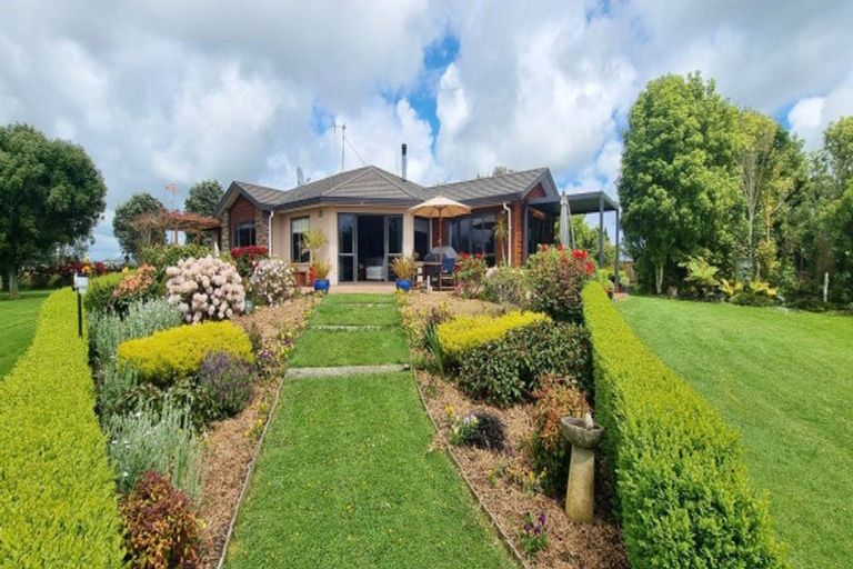 Photo of property in 138 Muhunoa Road West, Ohau, Levin, 5570