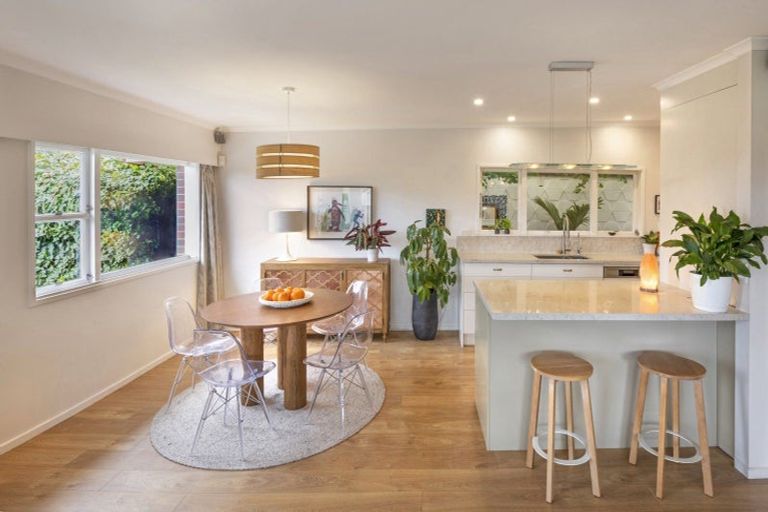 Photo of property in 101 Churchill Drive, Crofton Downs, Wellington, 6035