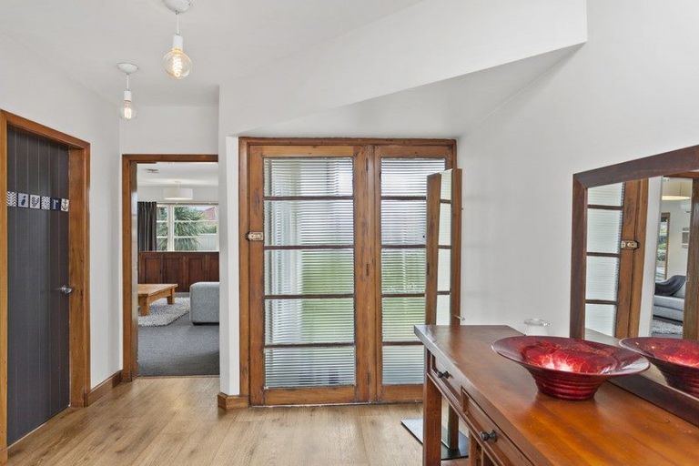 Photo of property in 1/3 Croziers Road, St Albans, Christchurch, 8052