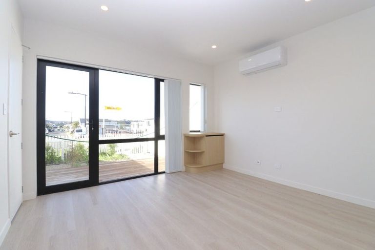 Photo of property in 41 Observation Green, Hobsonville, Auckland, 0616