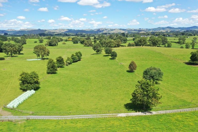 Photo of property in 103 Jury Road, Ngahinapouri, Hamilton, 3290
