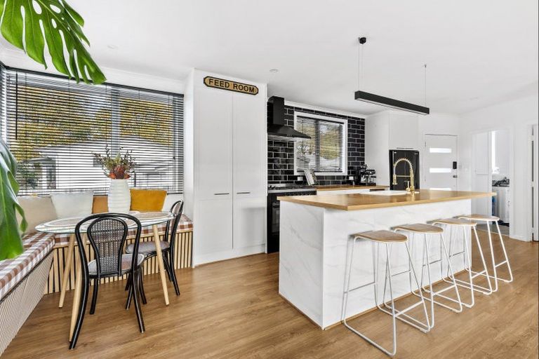 Photo of property in 74 Campbell Street, Leamington, Cambridge, 3432